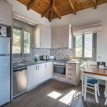Bay View Guesthouses Kalamata Zewnętrze zdjęcie