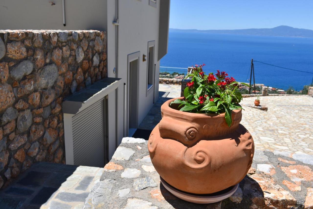 Bay View Guesthouses Kalamata Zewnętrze zdjęcie