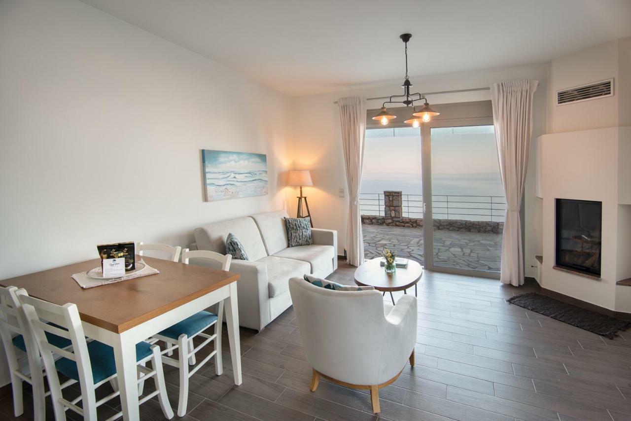 Bay View Guesthouses Kalamata Zewnętrze zdjęcie
