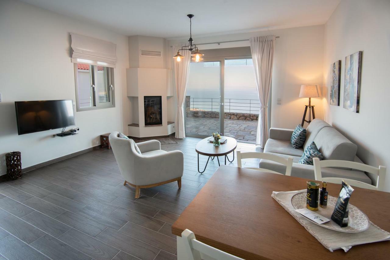 Bay View Guesthouses Kalamata Zewnętrze zdjęcie